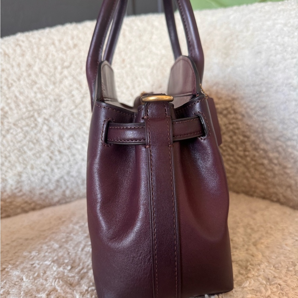 NEW Coach Empire 28 in Merlot - Picture 6 of 13
